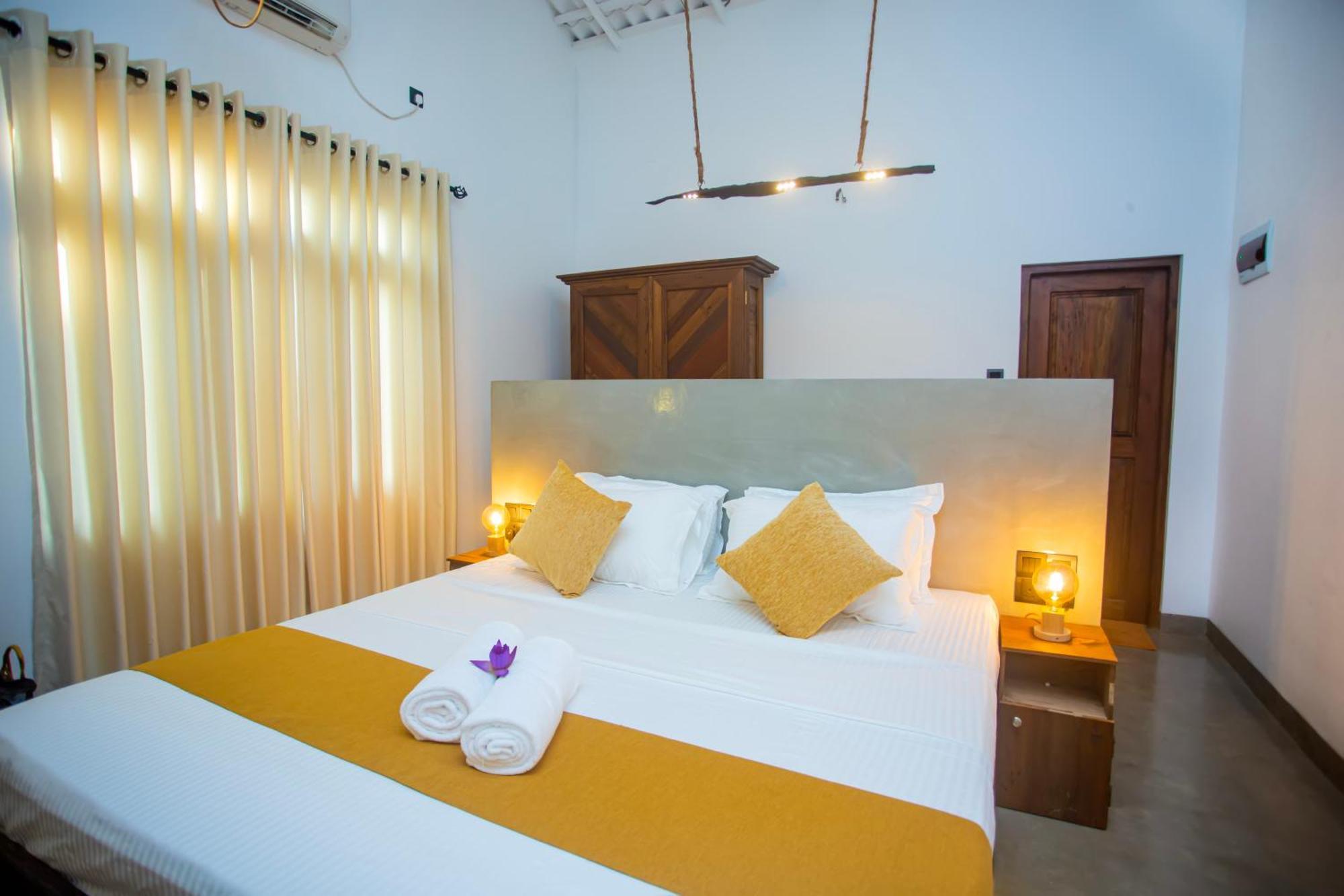 Aki Luna Lagoon Resort Hikkaduwa Ngoại thất bức ảnh